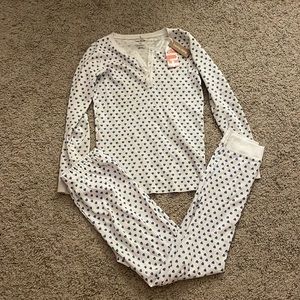 Girls *brand new* roller rabbit pjs